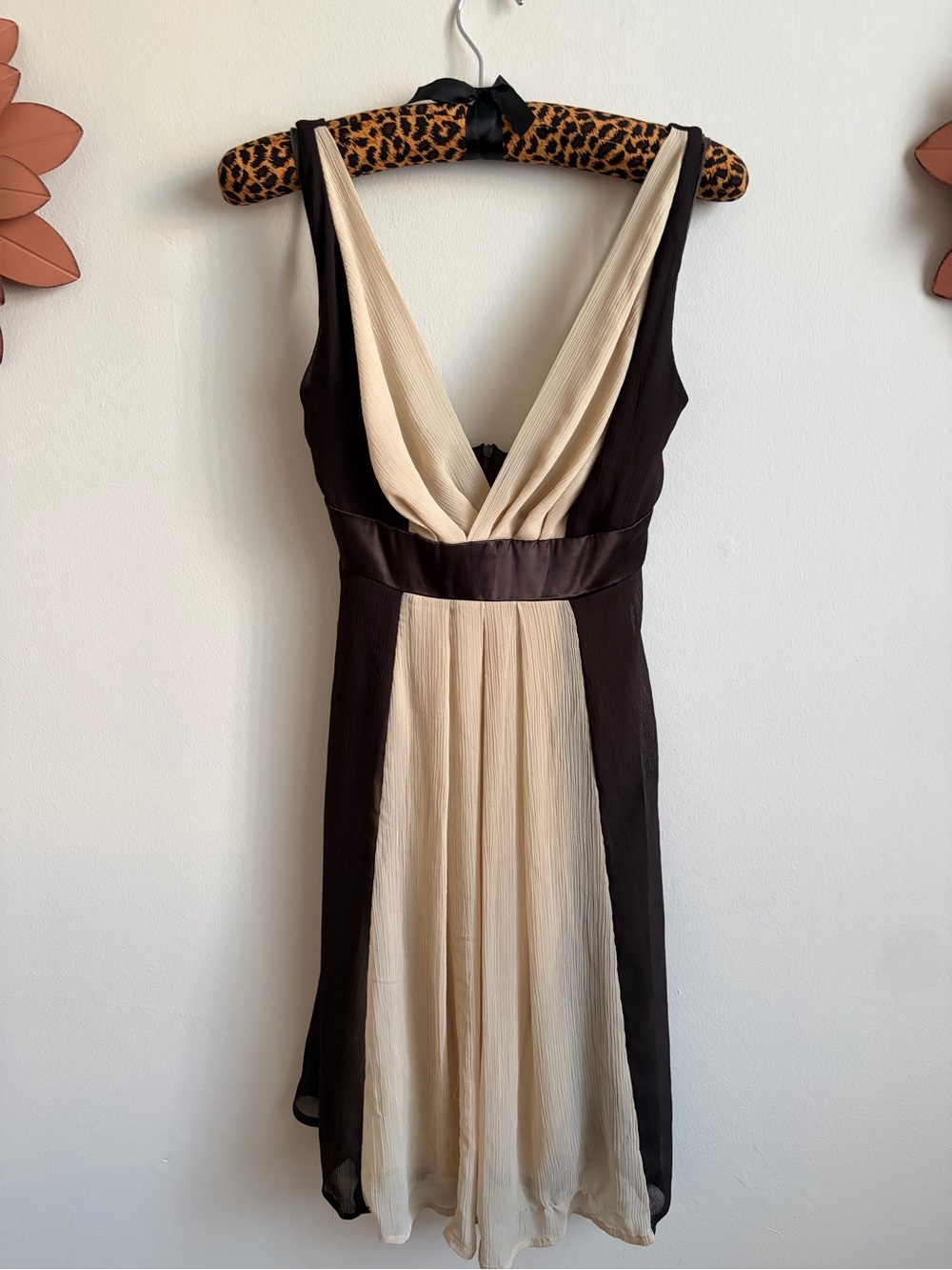 Wet Seal Black and Cream V-Neck Midi Dress